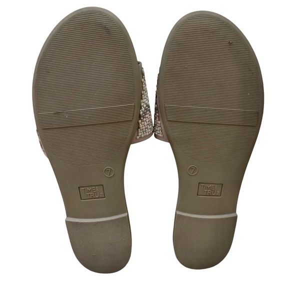Time & And Tru Slides Sandals Size 7 Memory Foam Zig-Zag Beaded Design - Picture 3 of 6